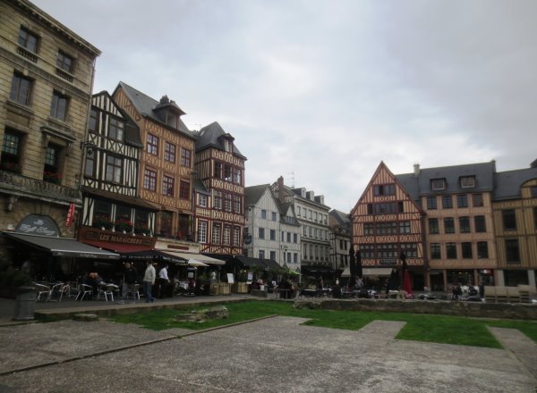 Rouen-Pl du vieux marche
