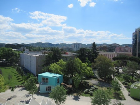 Tirana-Pyramidenblick