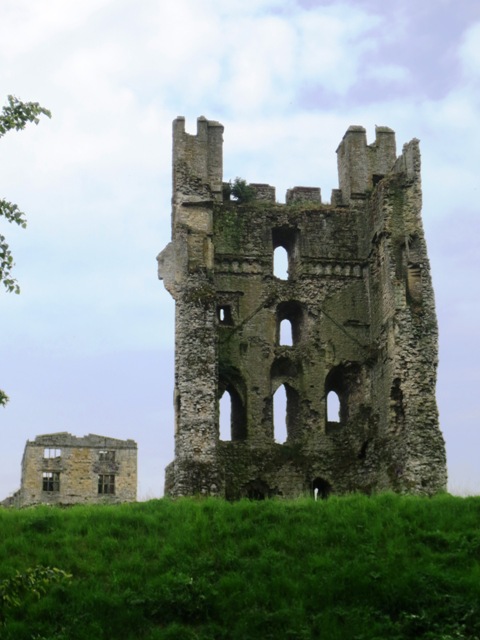 Helmsley-Castle