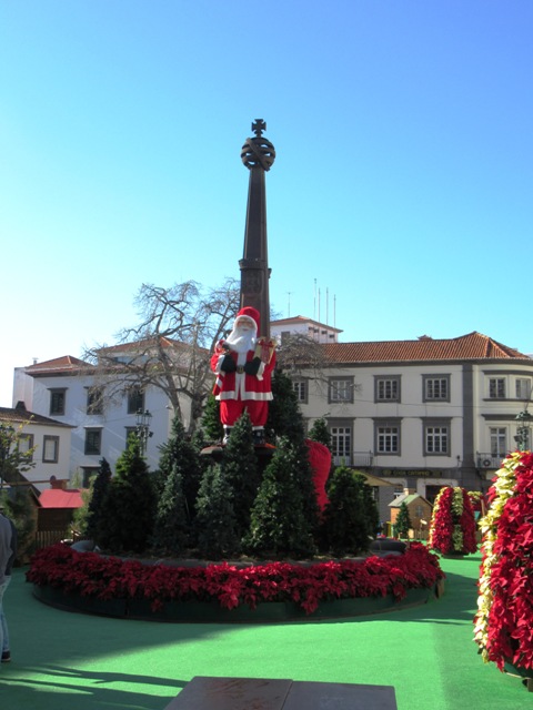 Funchal-Weihnachtsplatz fuer Kinder