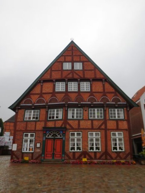 Luetjenburg Faerberhaus am Markt