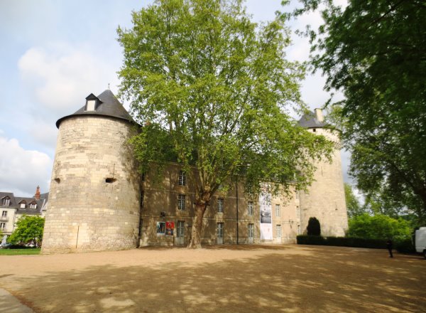 Tours Schloss